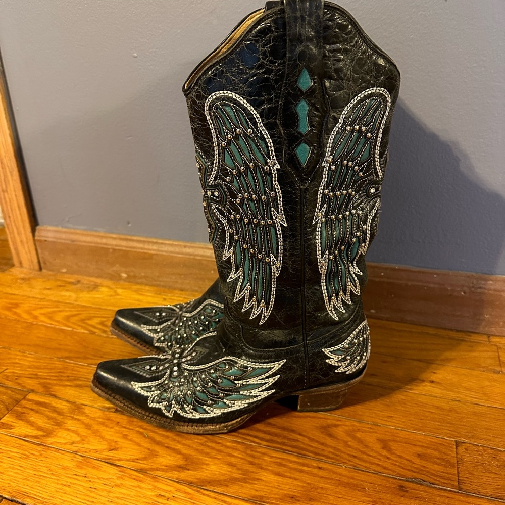 Ladies Corral cowboy boots 7.5